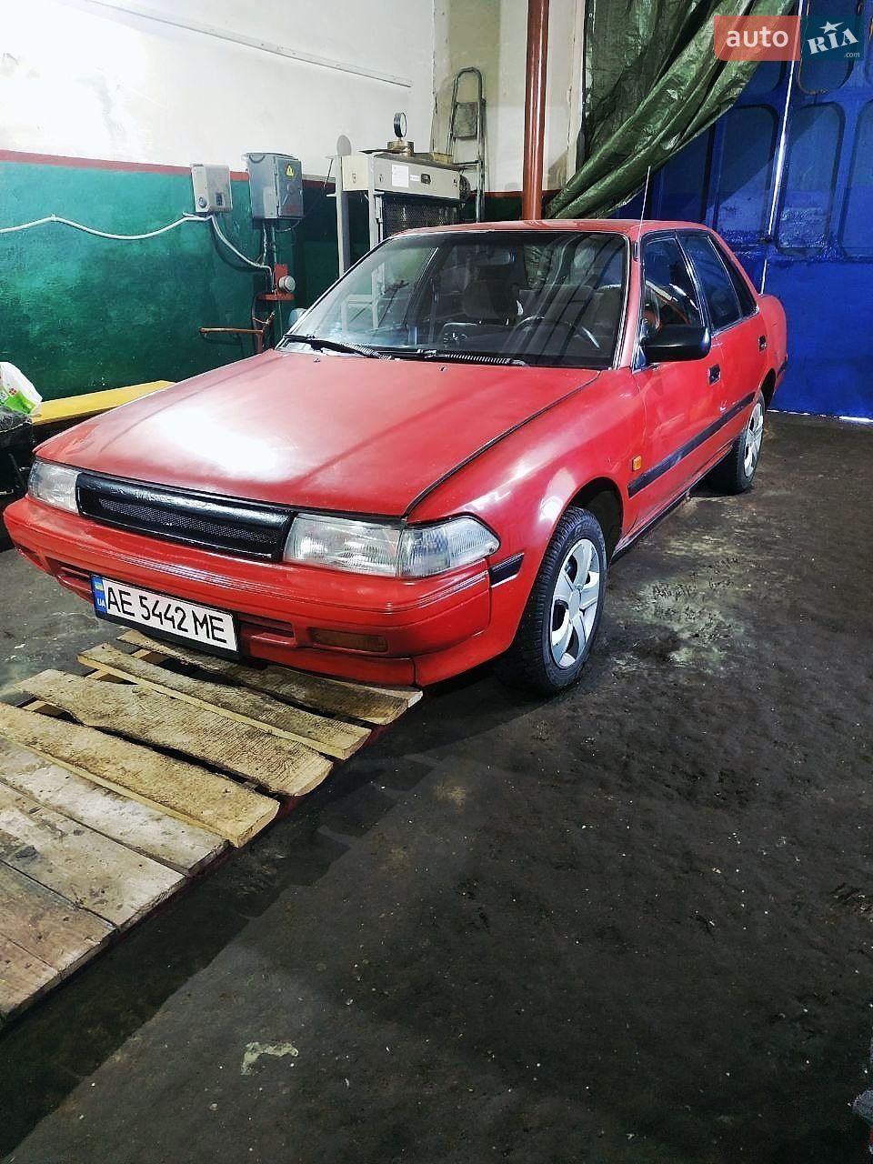 Toyota Carina 1991 VIN JT1EAT17100136046 фото оголошення 2 з 8