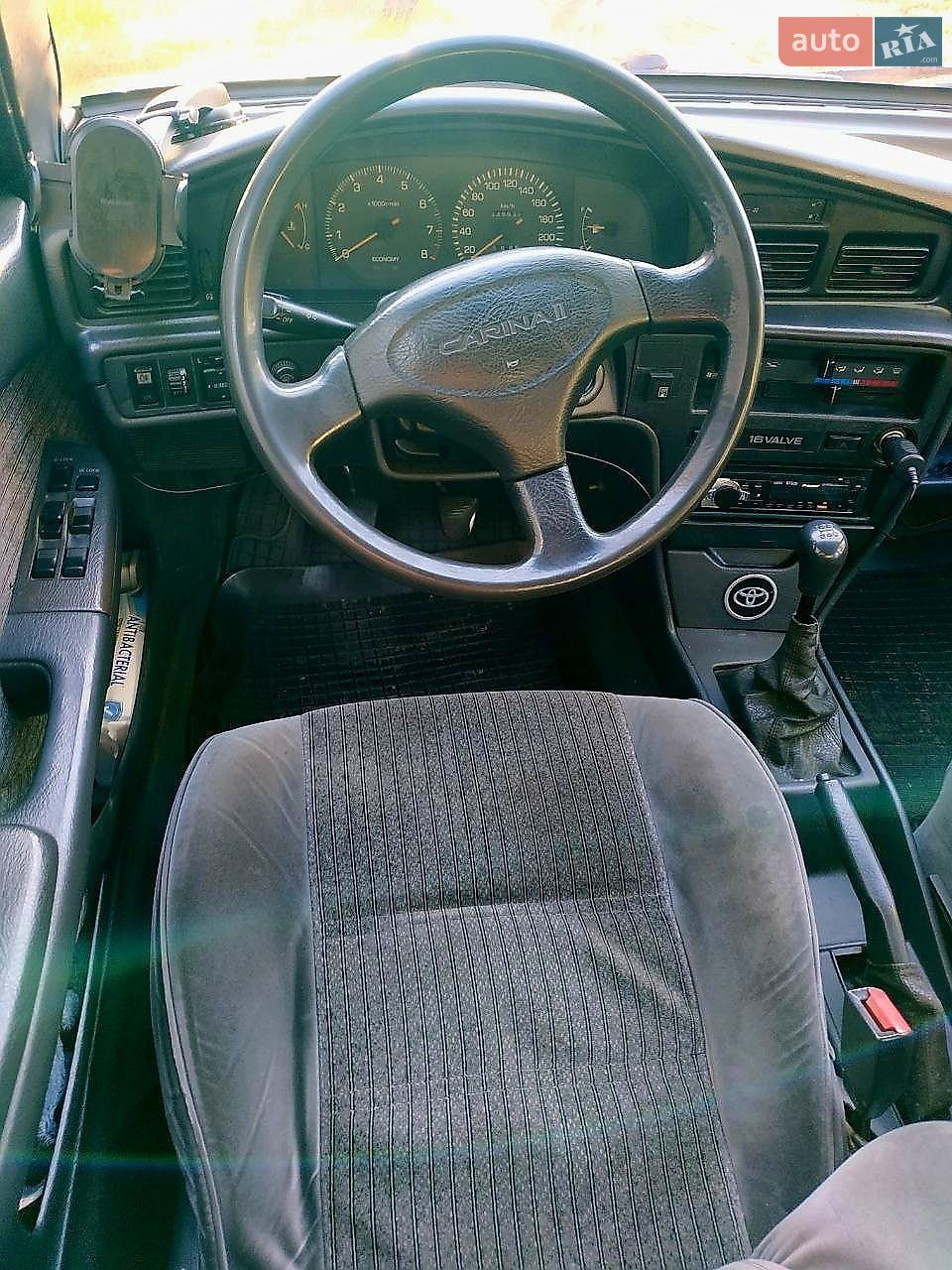Toyota Carina 1991 VIN JT1EAT17100136046 фото оголошення 4 з 8