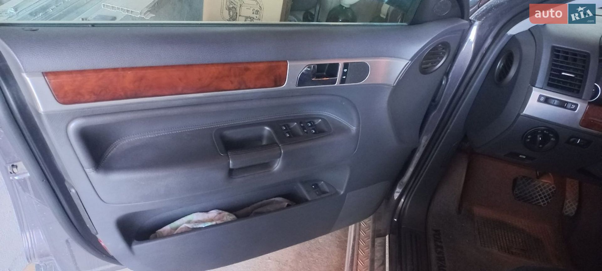 Volkswagen Touareg 2008 VIN WVGZZZ7LZ9Z000053 фото оголошення 17 з 19