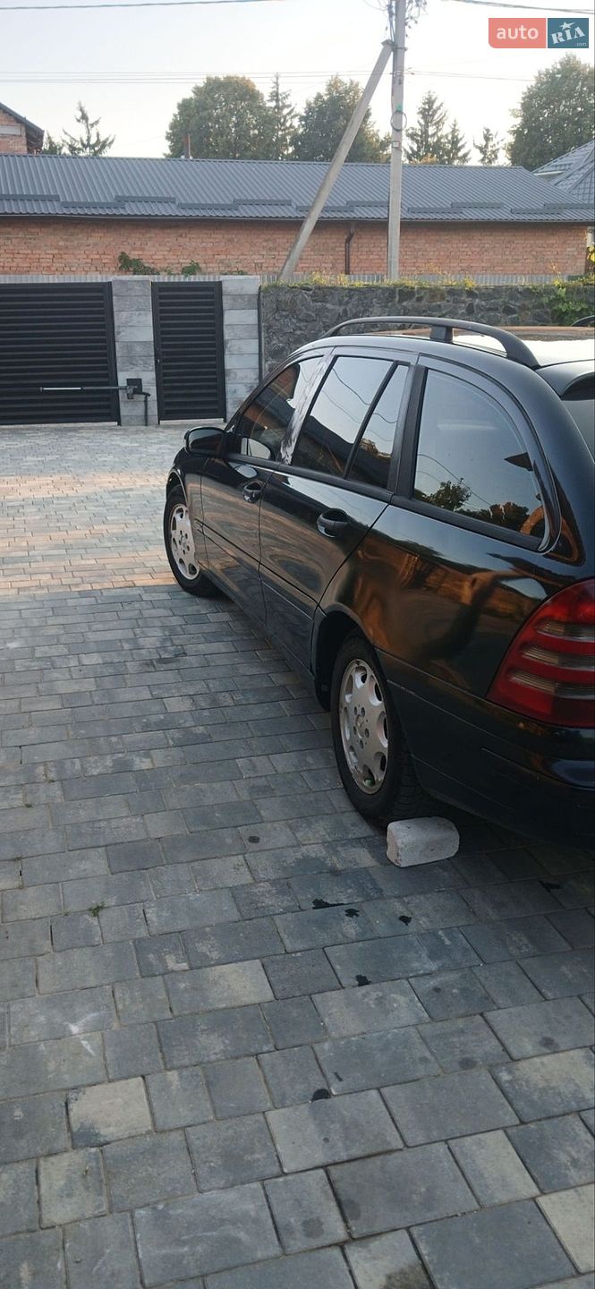 Mercedes-Benz C-Class 2003 VIN WDB2032041F415497 фото оголошення 3 з 9