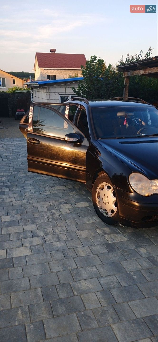Mercedes-Benz C-Class 2003 VIN WDB2032041F415497 фото оголошення 5 з 9
