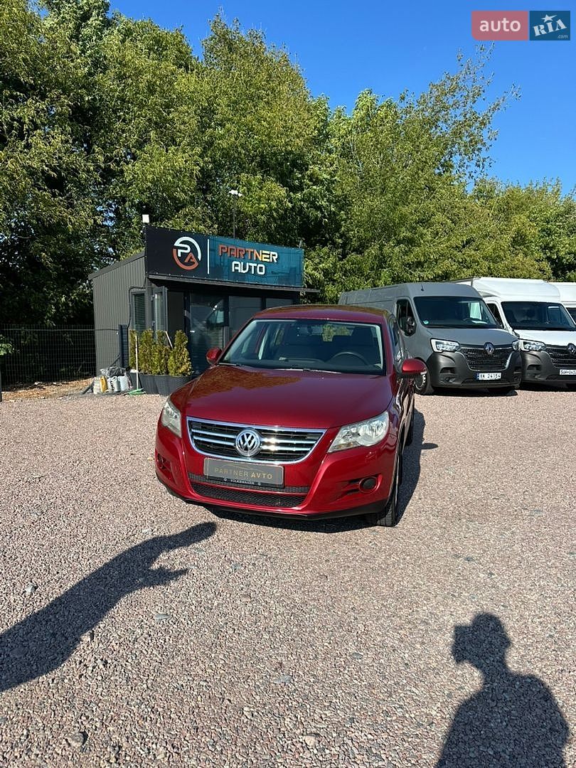 Volkswagen Tiguan 2010 VIN WVGBV7AX5AW003369 фото оголошення 2 з 27
