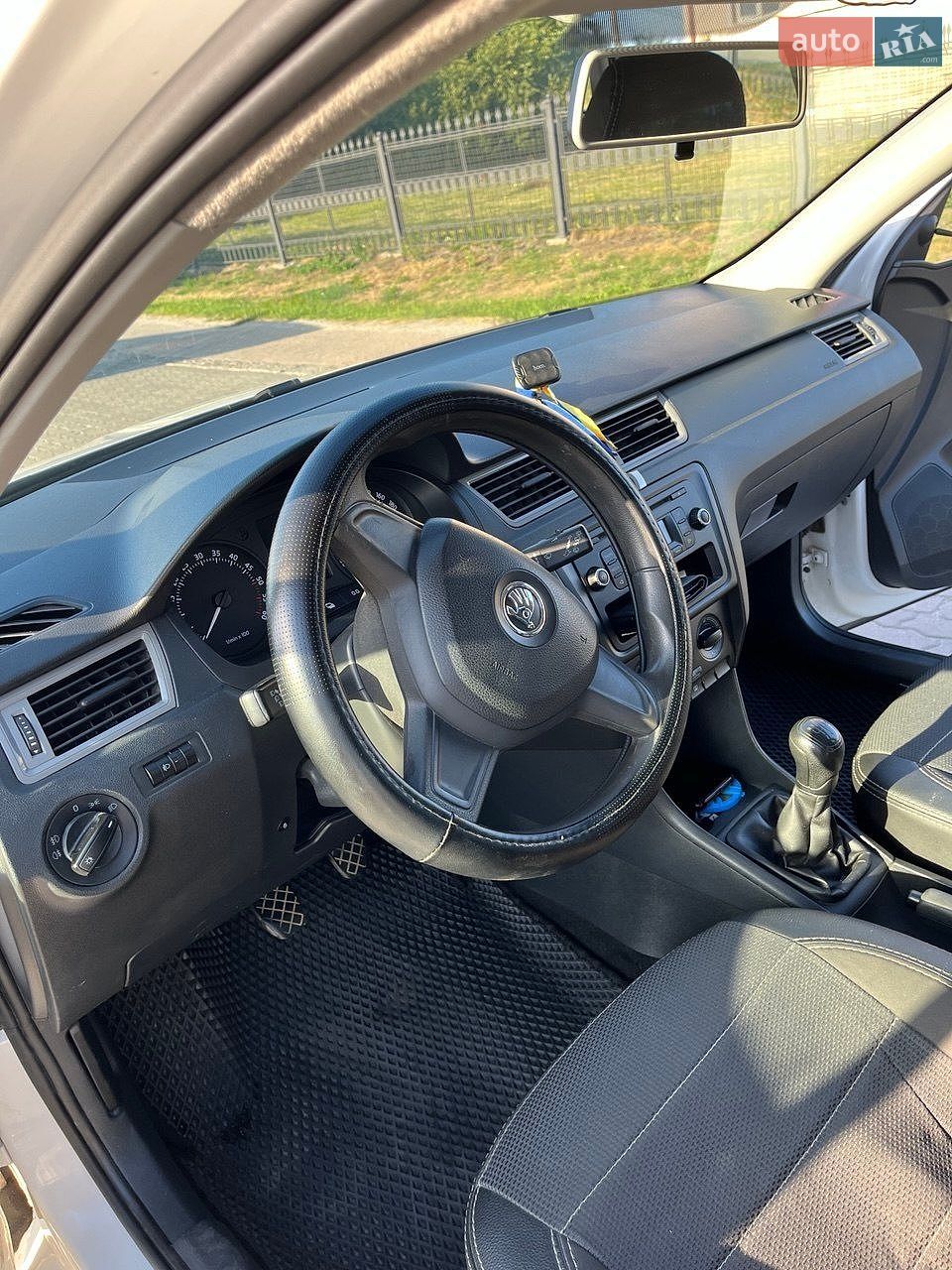 Skoda Rapid 2015 VIN TMBEJ6NH7F4551449 фото оголошення 6 з 11