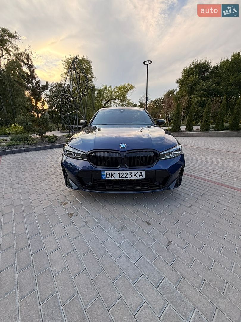 BMW 3 Series 2019 VIN WBA5R1C56KAK07432 фото оголошення 4 з 14