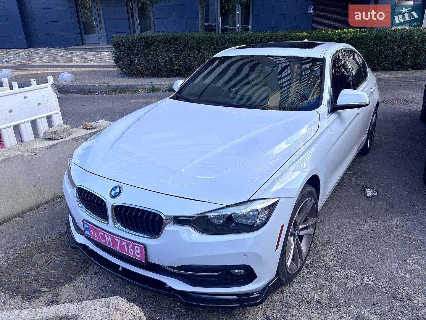 BMW 3 Series 2017 VIN WBA8B9G35HNU56234 фото оголошення 9 з 15
