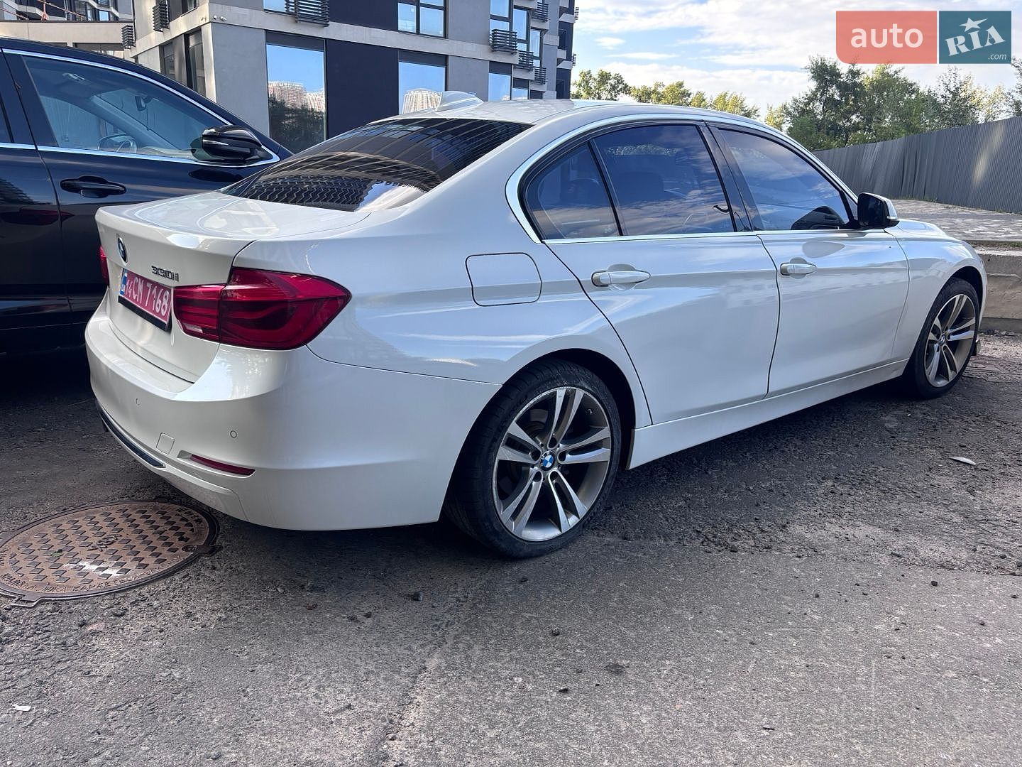BMW 3 Series 2017 VIN WBA8B9G35HNU56234 фото оголошення 12 з 15