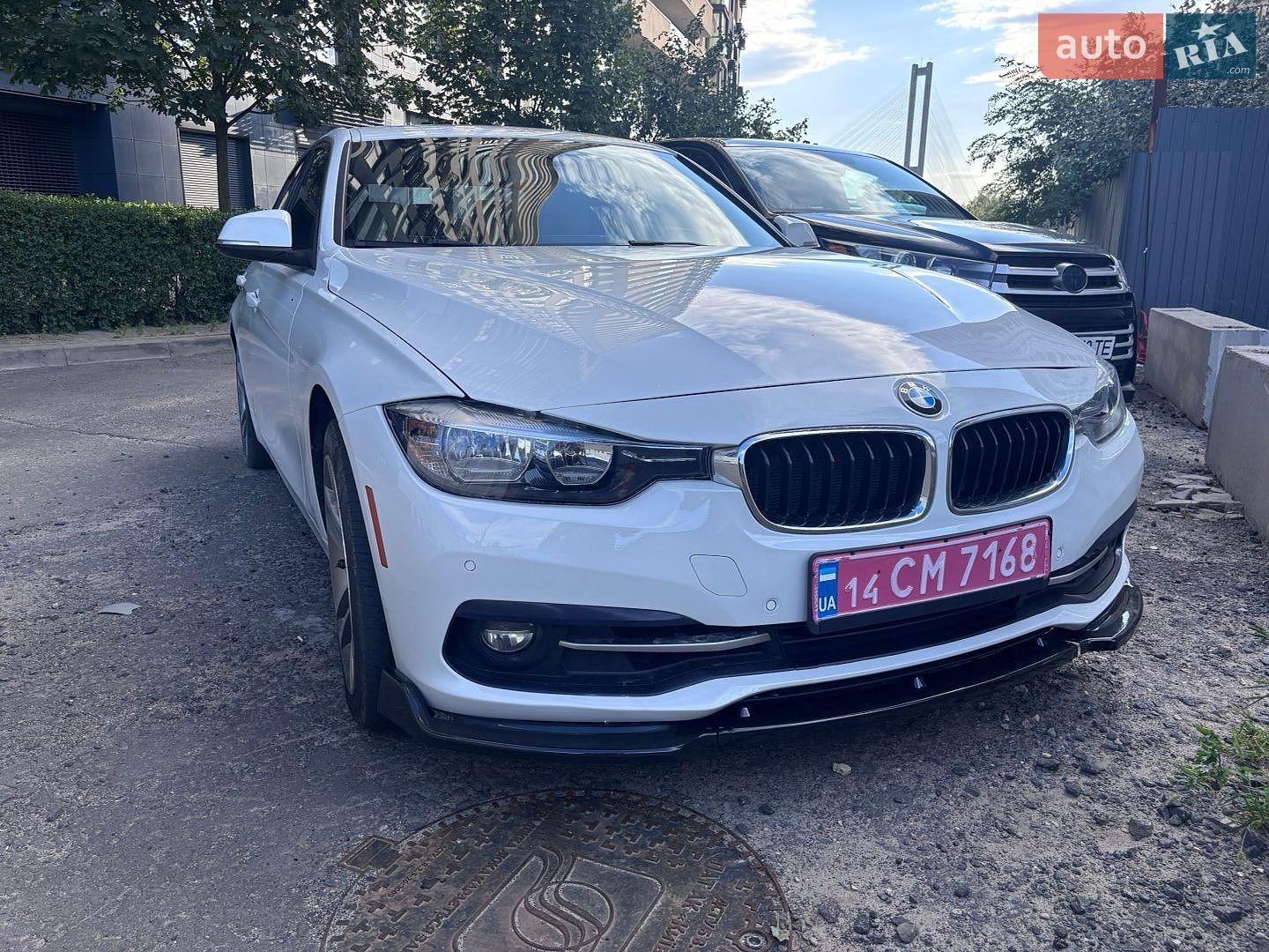 BMW 3 Series 2017 VIN WBA8B9G35HNU56234 фото оголошення 10 з 15
