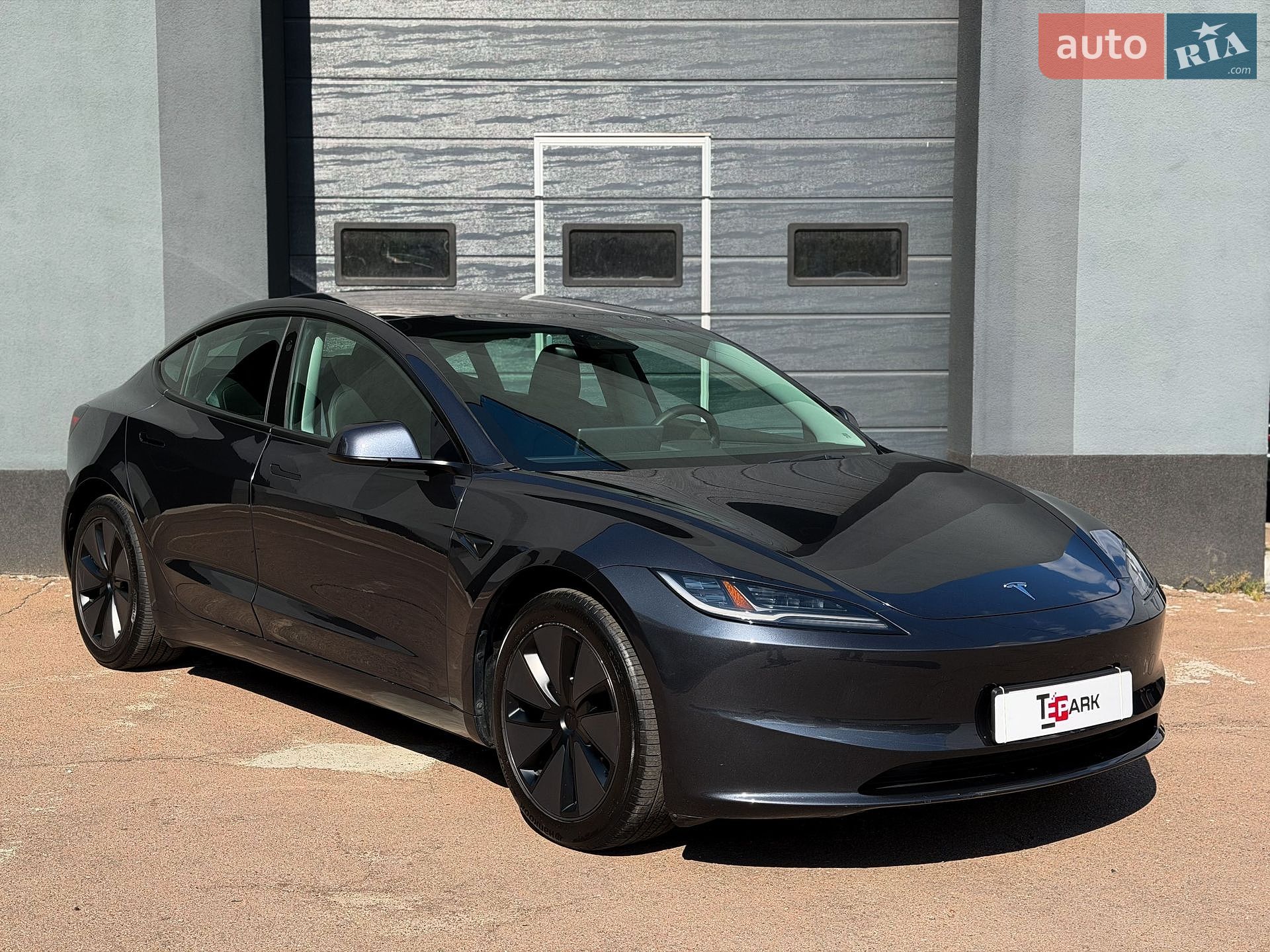 Tesla Model 3 2024 VIN 5YJ3E1EA2RF743280 фото оголошення 12 з 30