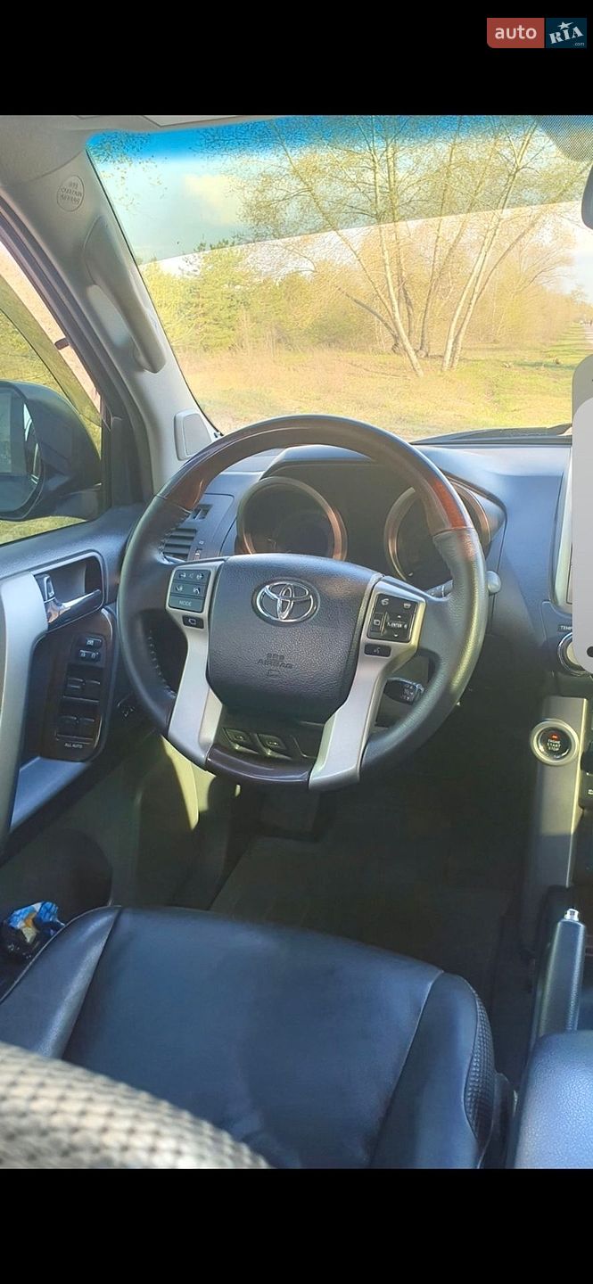 Toyota Land Cruiser Prado 2012 VIN JTEBU3FJ105029794 фото оголошення 9 з 13