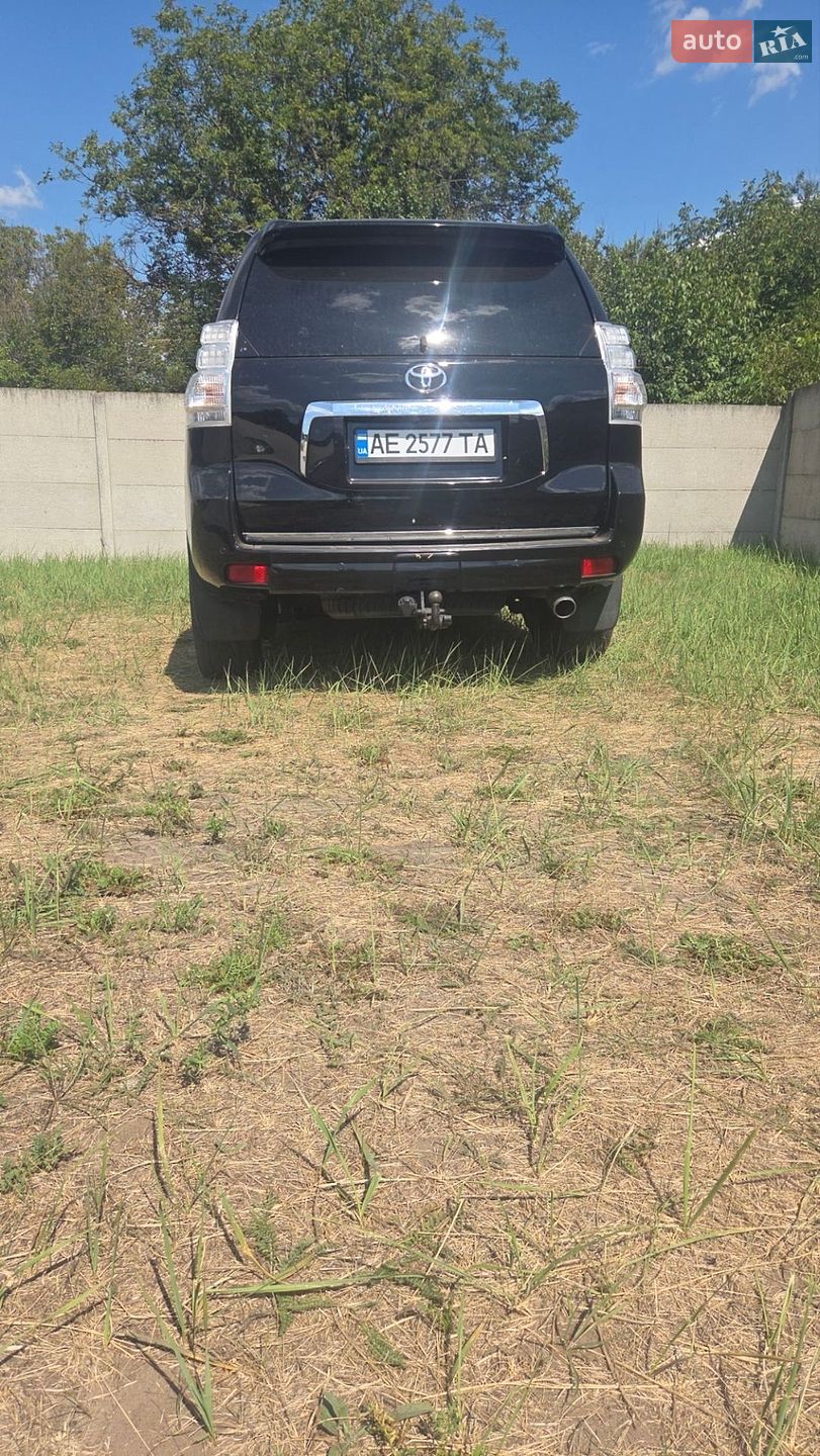 Toyota Land Cruiser Prado 2012 VIN JTEBU3FJ105029794 фото оголошення 7 з 13