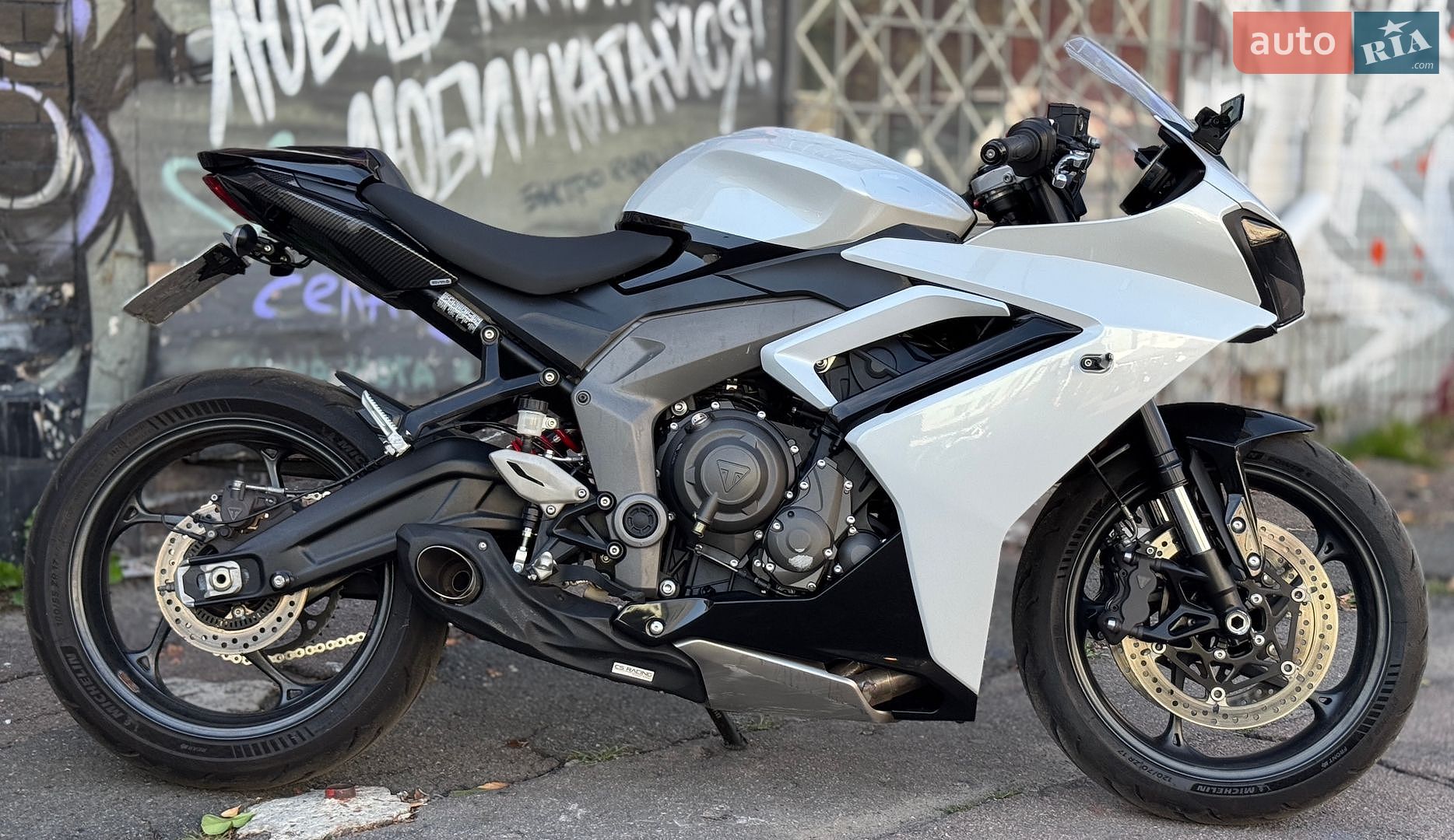 TRIUMPH DAYTONA 660 2024 VIN SMTL23UF7STBW5959 фото оголошення 4 з 15