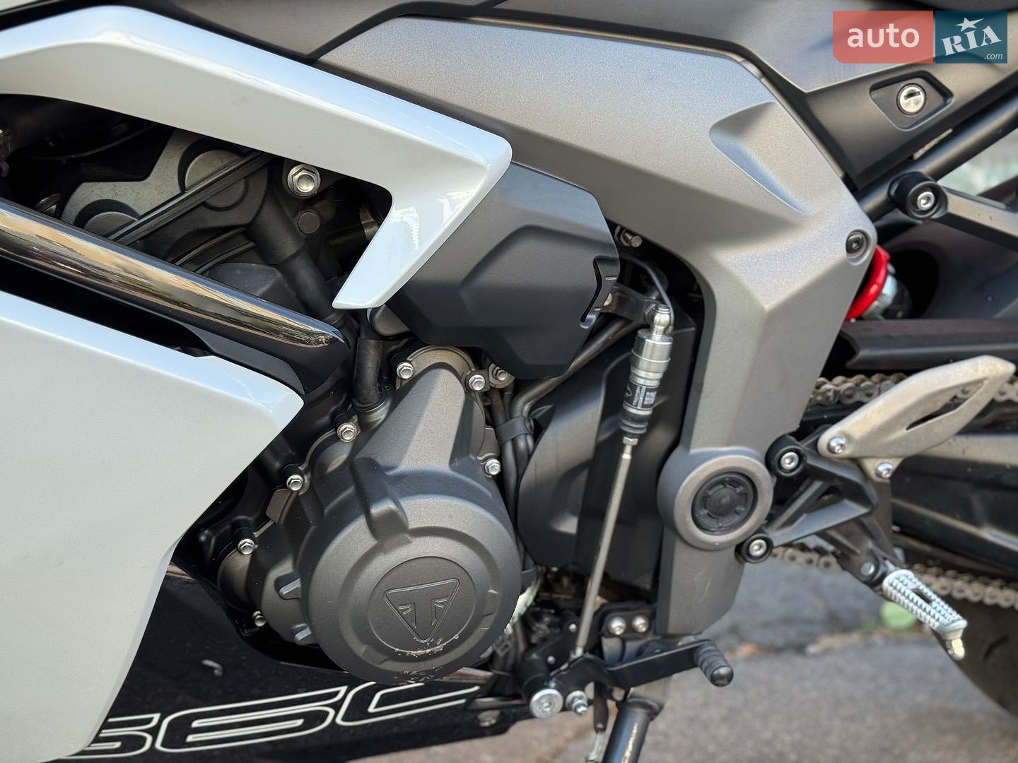 TRIUMPH DAYTONA 660 2024 VIN SMTL23UF7STBW5959 фото оголошення 13 з 15