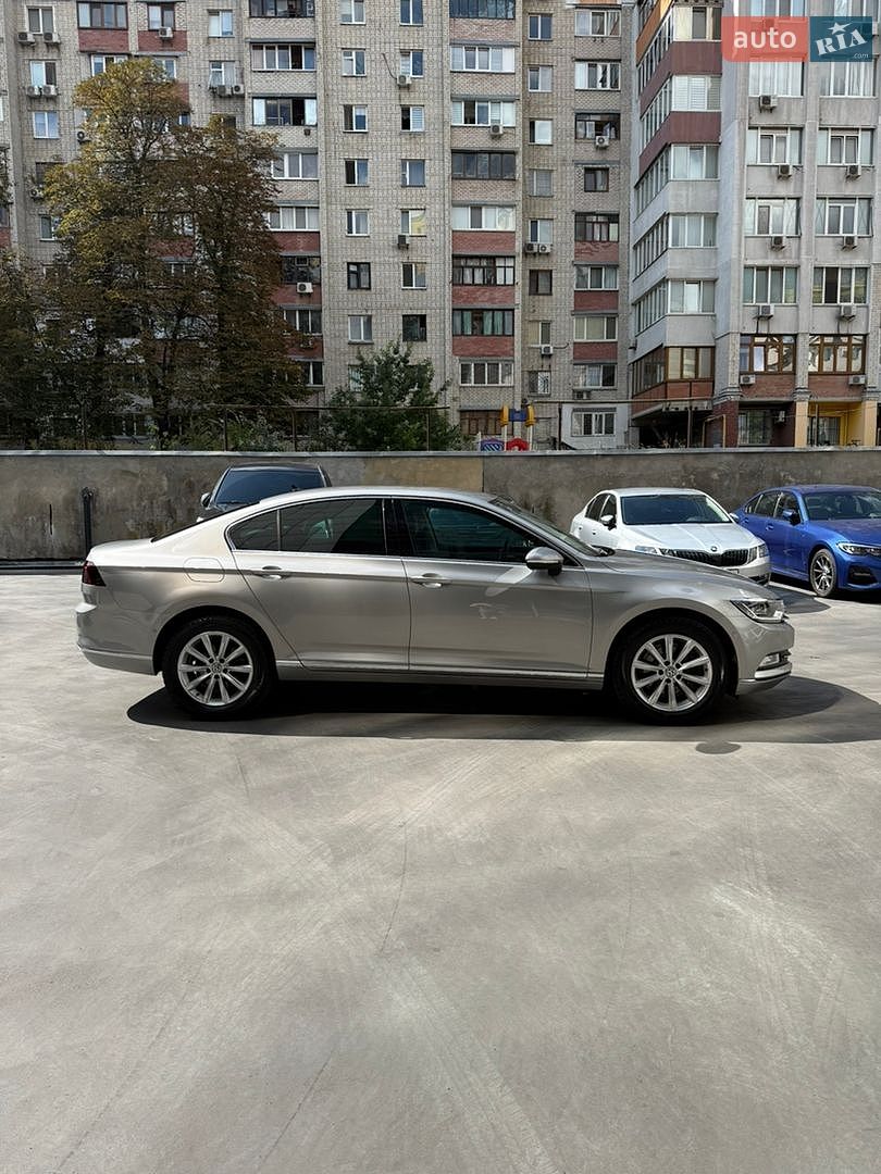 Volkswagen Passat 2016 VIN WVWZZZ3CZGE184923 фото оголошення 4 з 30