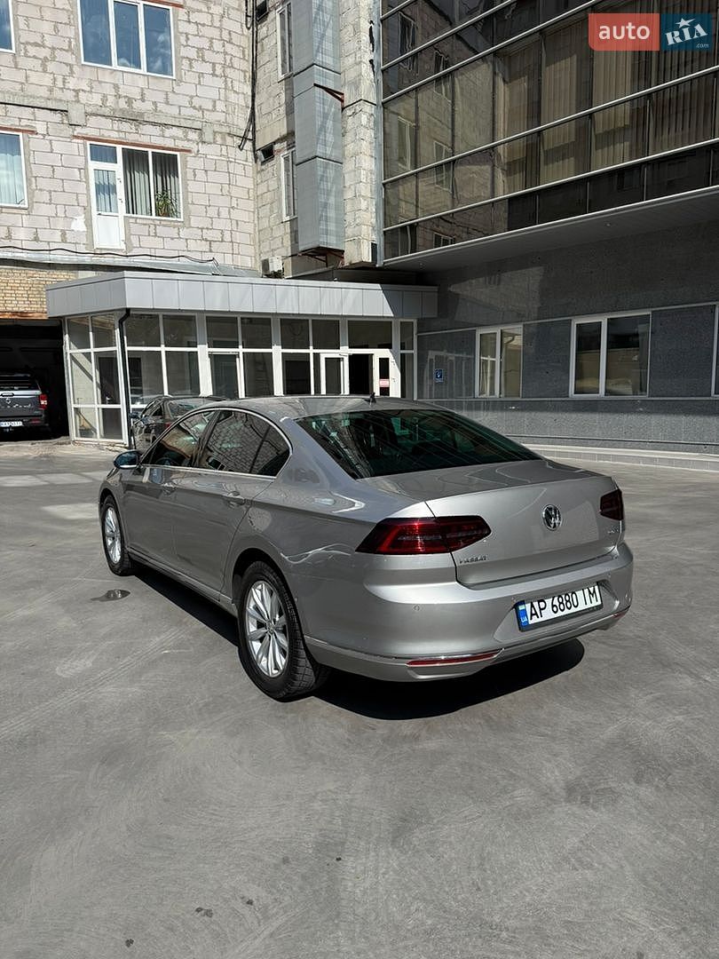 Volkswagen Passat 2016 VIN WVWZZZ3CZGE184923 фото оголошення 6 з 30