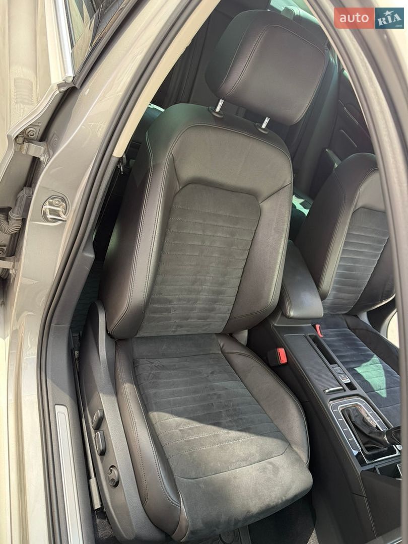 Volkswagen Passat 2016 VIN WVWZZZ3CZGE184923 фото оголошення 17 з 30