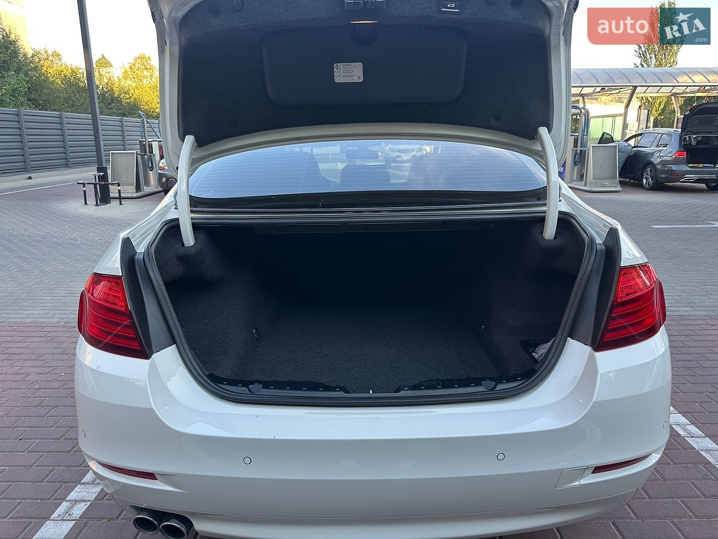 BMW 5 Series 2016 VIN WBA5A31000G369156 фото оголошення 20 з 22