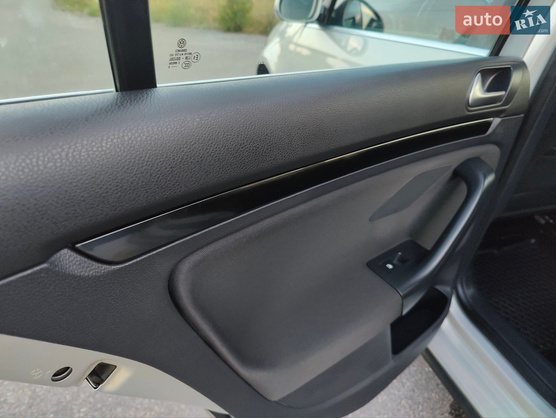 Volkswagen Golf 2010 VIN WVWZZZ1KZAM668848 фото оголошення 22 з 32