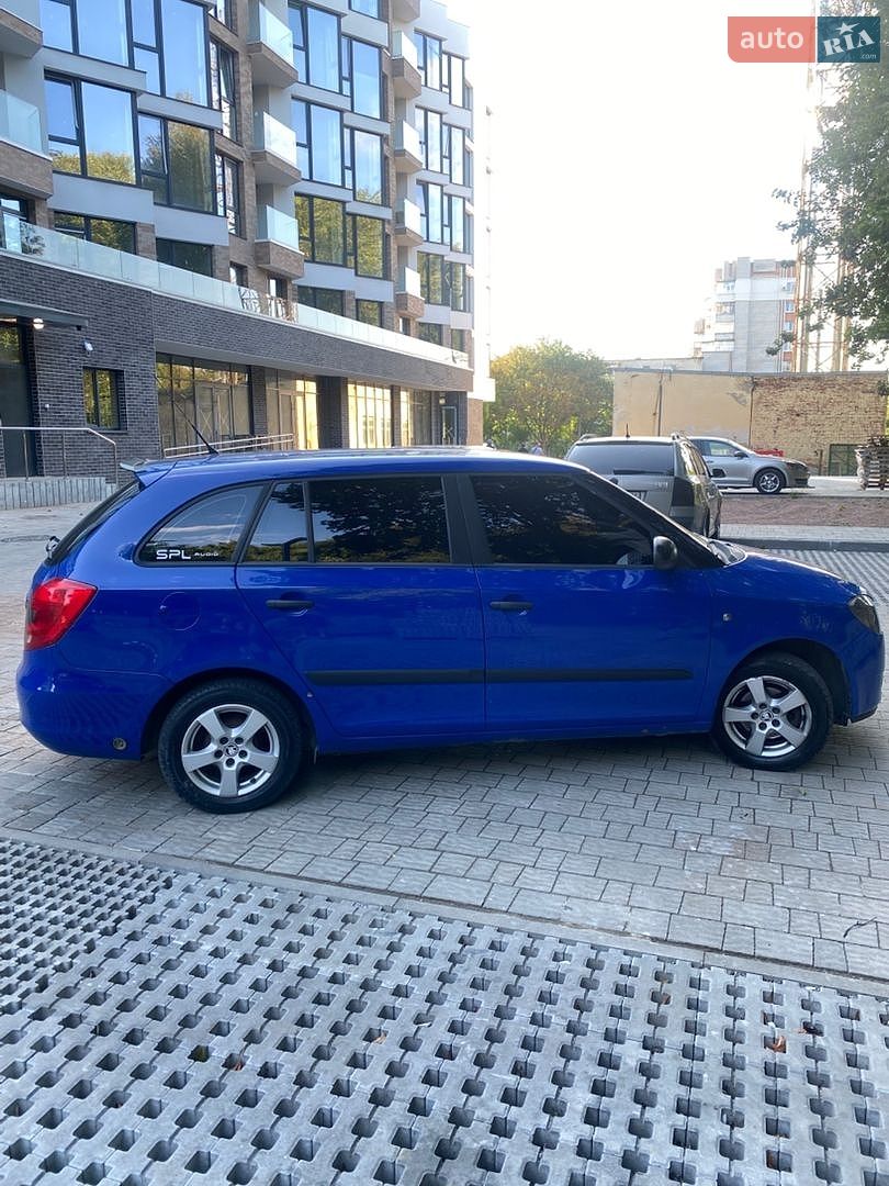 Skoda Fabia 2009 VIN TMBFH65J4A3020209 фото оголошення 4 з 12