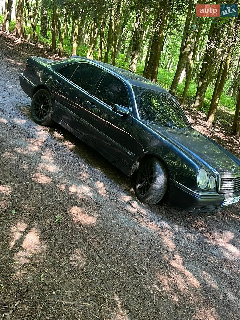 Mercedes-Benz E-Class 1996 VIN WDB2100371A074589 фото оголошення 6 з 13