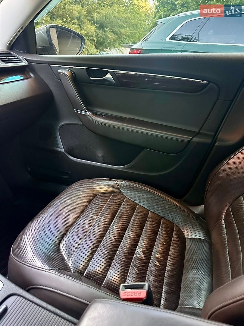 Volkswagen Passat 2011 VIN WVWZZZ3CZCP034434 фото оголошення 10 з 14