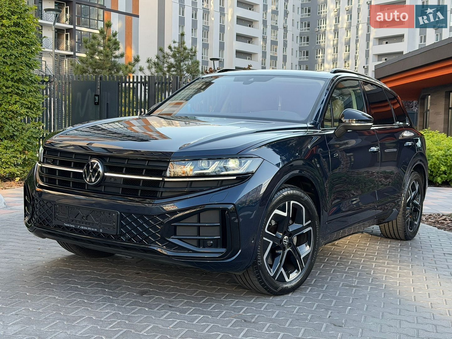 Volkswagen Touareg 2023 VIN WVGZZZCR2RD011966 фото оголошення 5 з 106