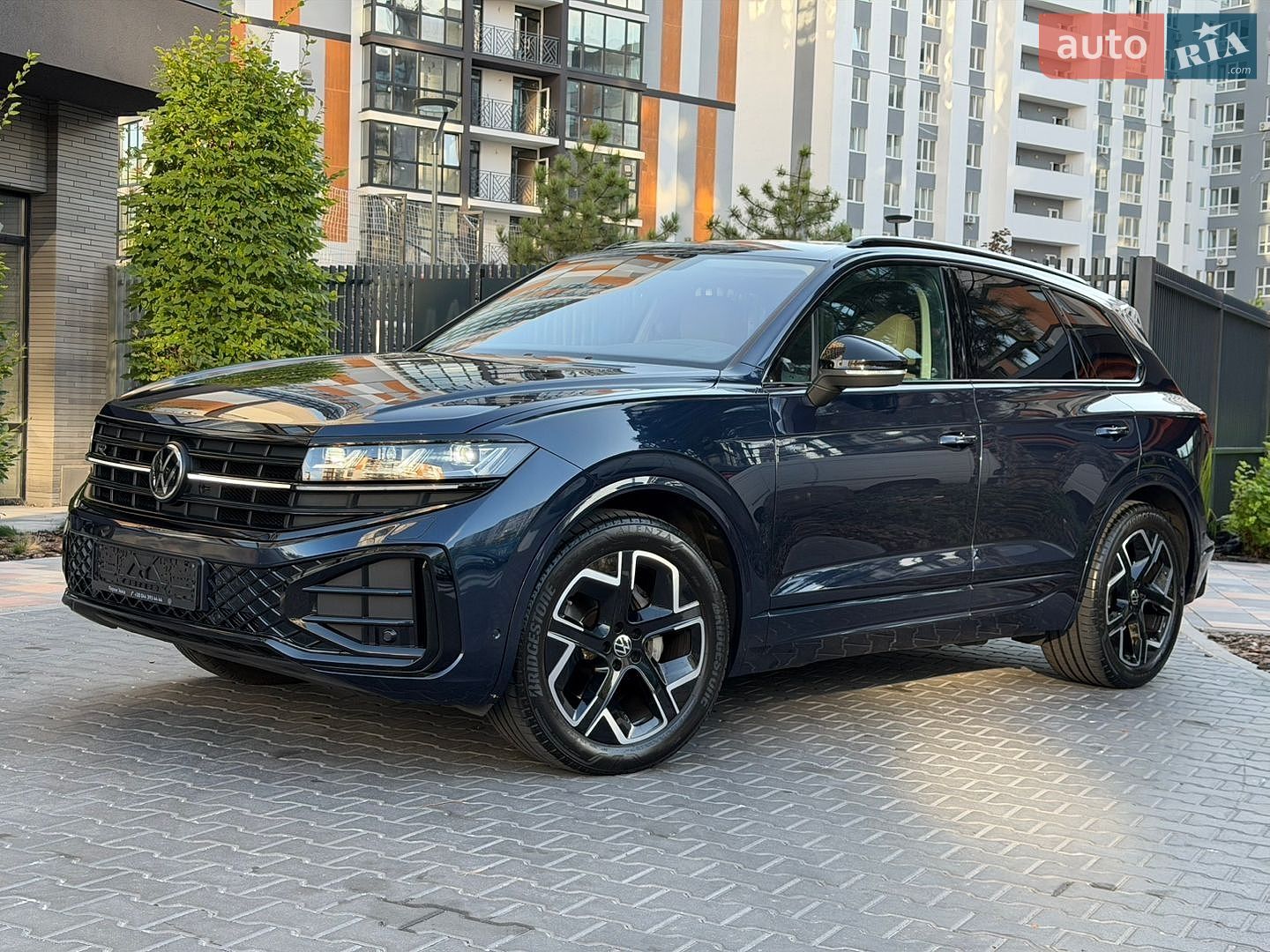 Volkswagen Touareg 2023 VIN WVGZZZCR2RD011966 фото оголошення 6 з 106