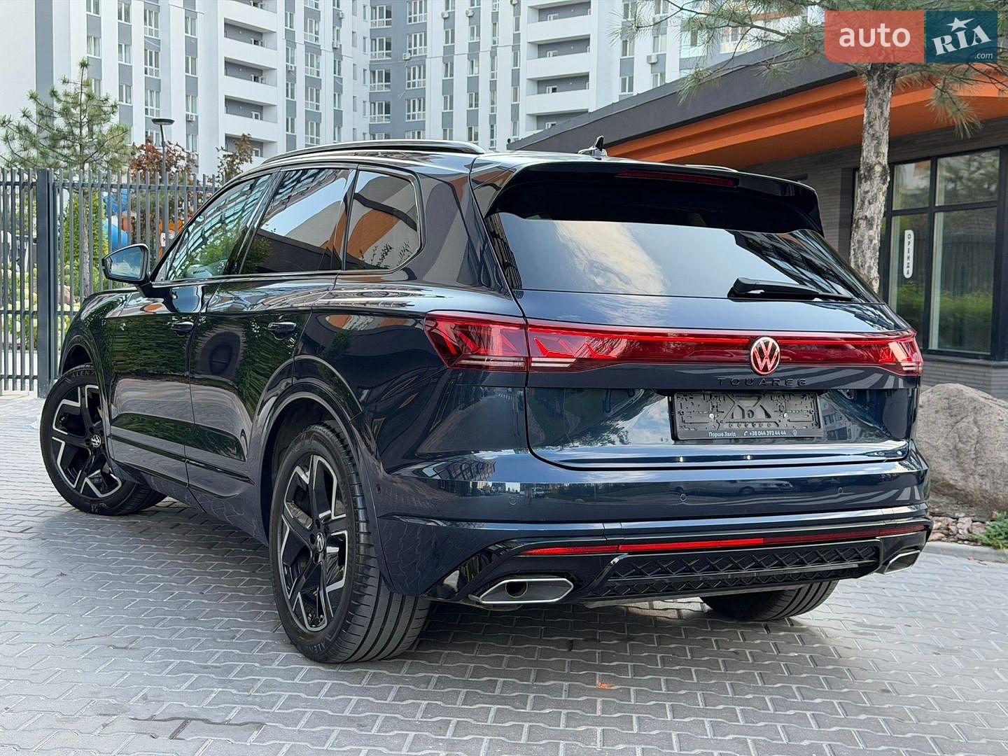 Volkswagen Touareg 2023 VIN WVGZZZCR2RD011966 фото оголошення 14 з 106