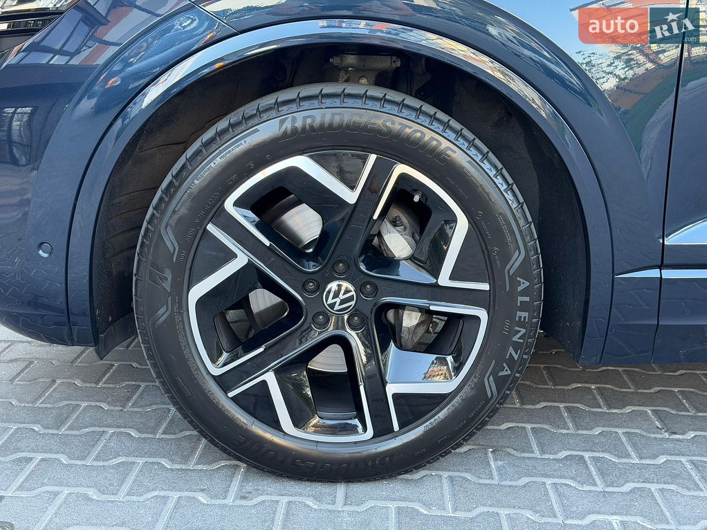 Volkswagen Touareg 2023 VIN WVGZZZCR2RD011966 фото оголошення 11 з 106