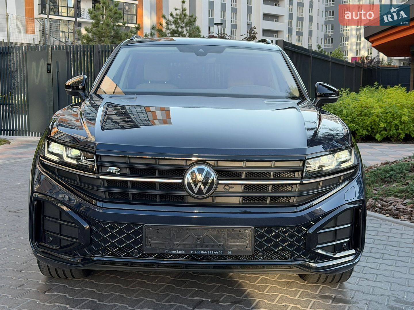 Volkswagen Touareg 2023 VIN WVGZZZCR2RD011966 фото оголошення 29 з 106