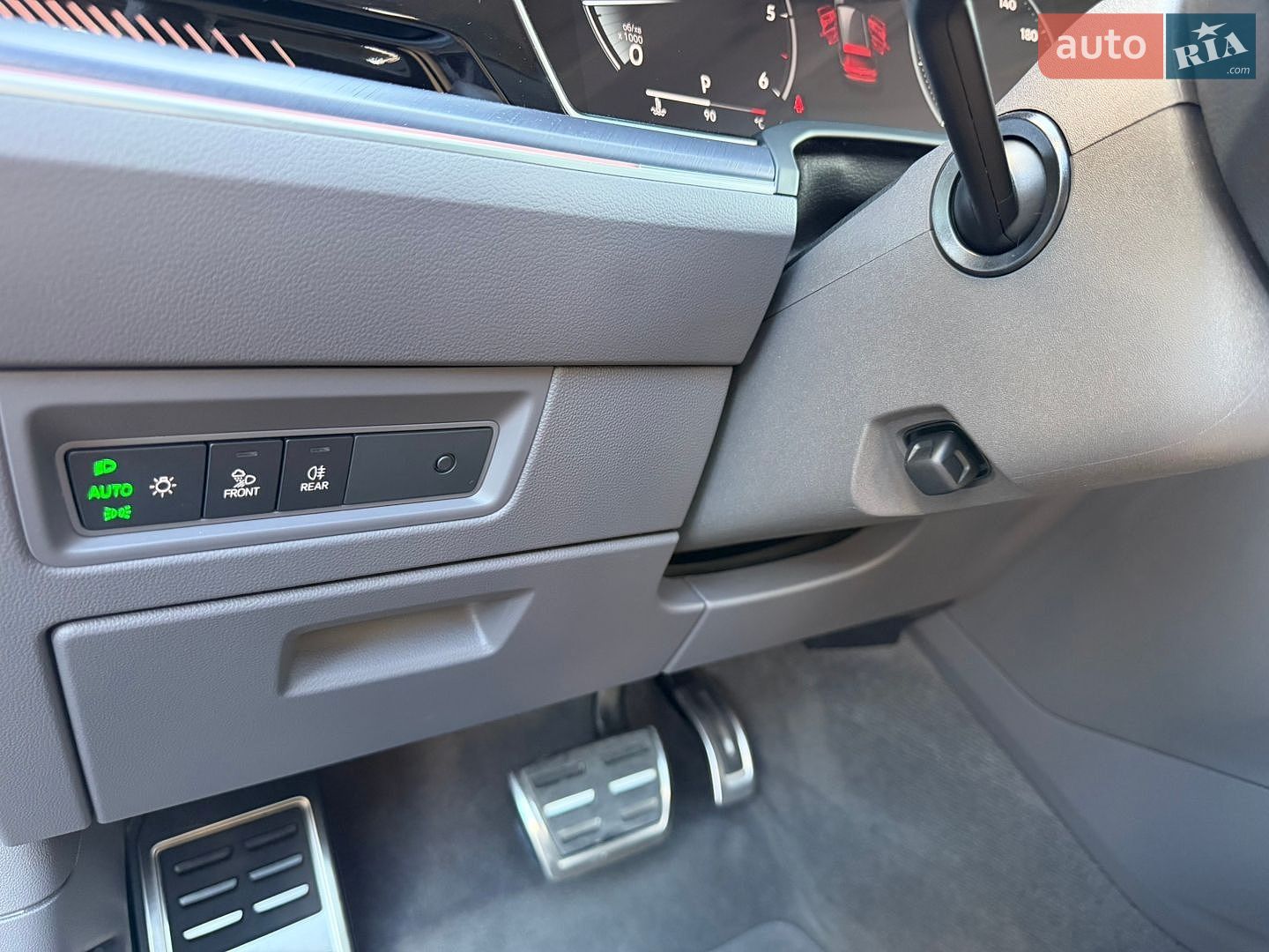 Volkswagen Touareg 2023 VIN WVGZZZCR2RD011966 фото оголошення 43 з 106