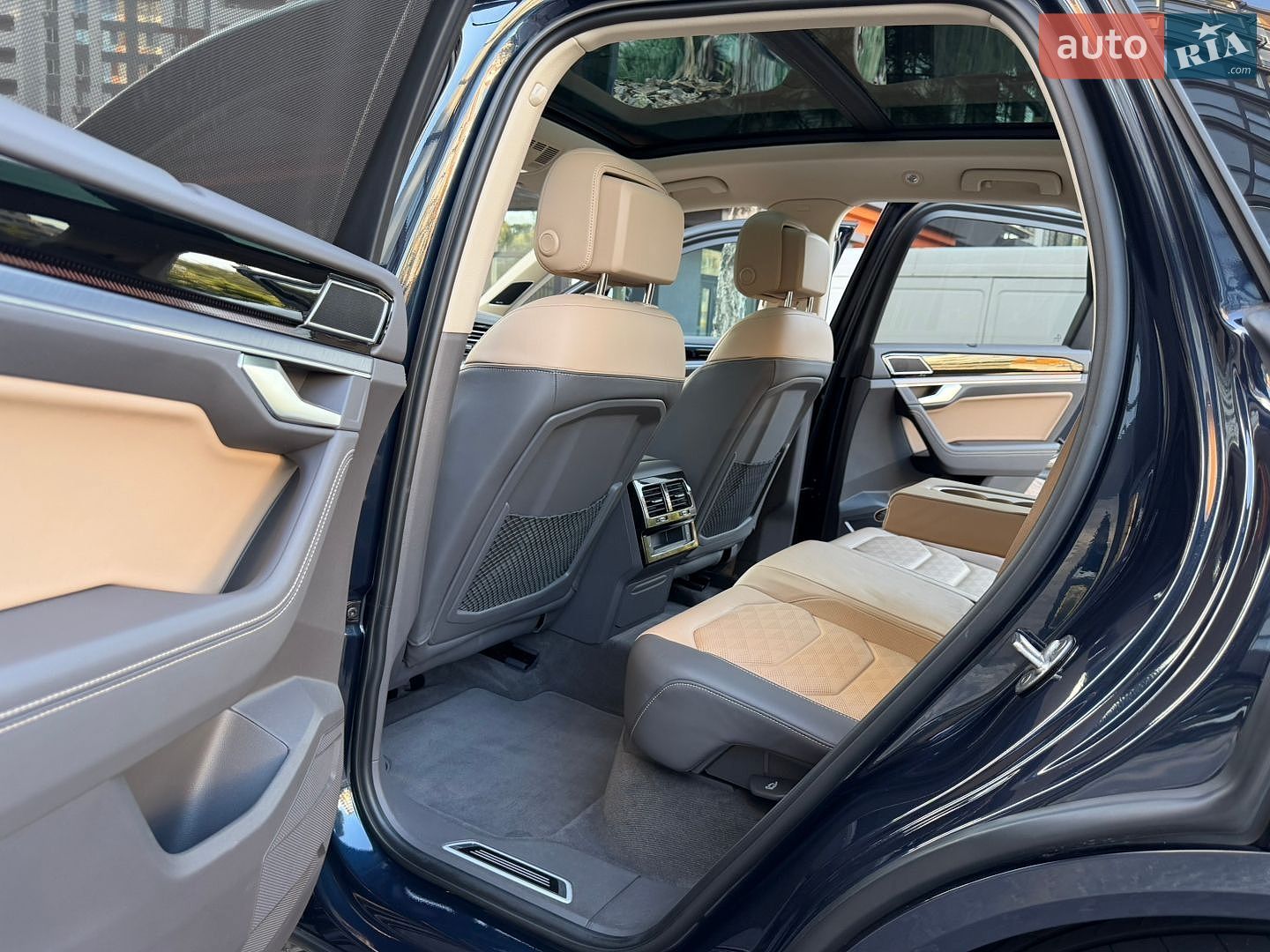 Volkswagen Touareg 2023 VIN WVGZZZCR2RD011966 фото оголошення 70 з 106