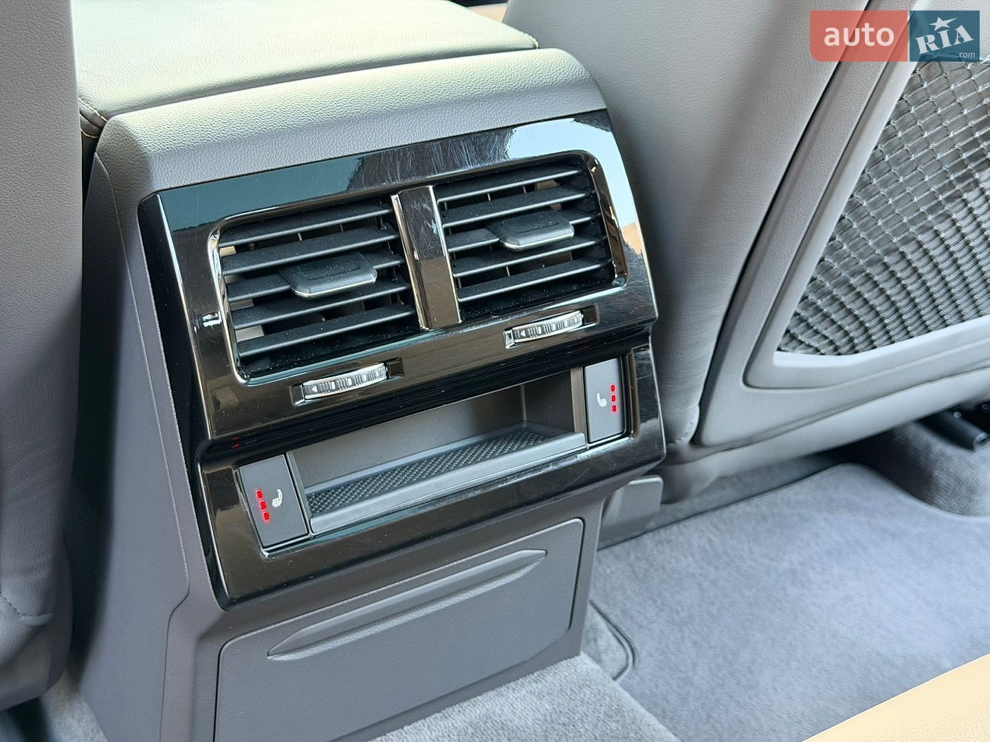 Volkswagen Touareg 2023 VIN WVGZZZCR2RD011966 фото оголошення 75 з 106