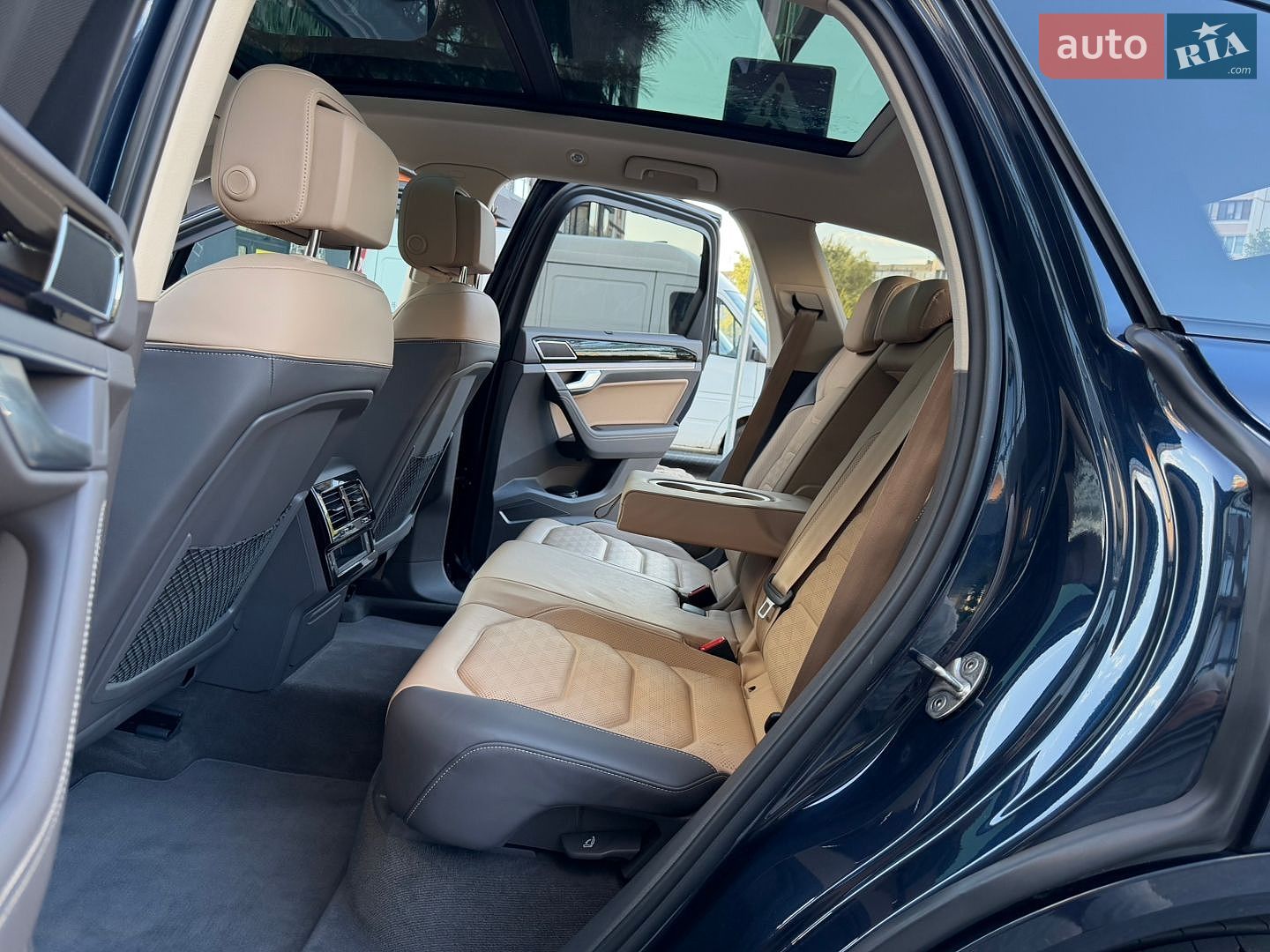 Volkswagen Touareg 2023 VIN WVGZZZCR2RD011966 фото оголошення 73 з 106