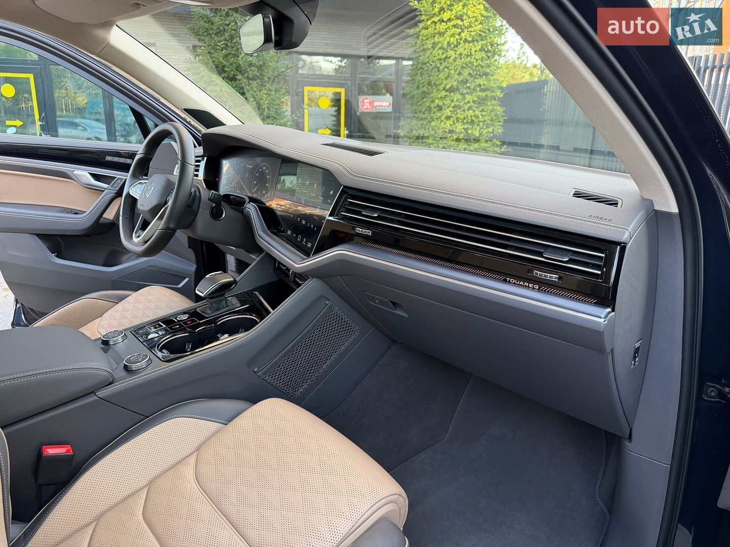 Volkswagen Touareg 2023 VIN WVGZZZCR2RD011966 фото оголошення 86 з 106