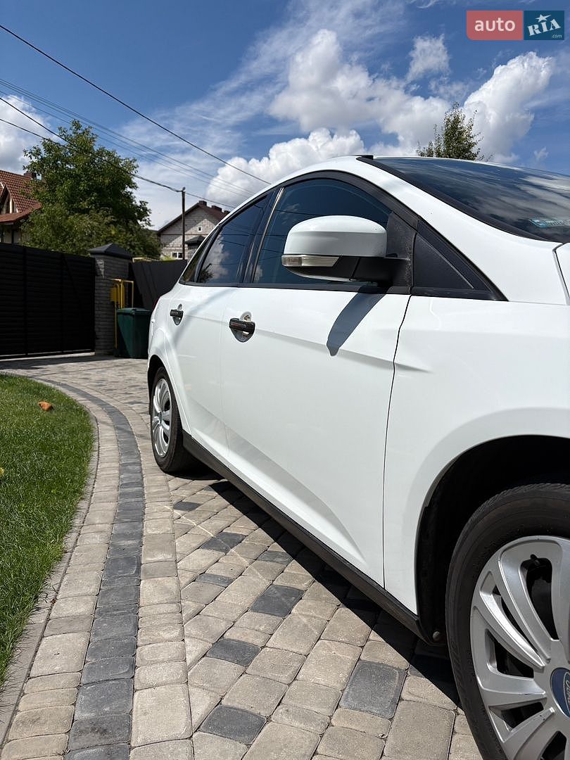 Ford Focus 2013 VIN WF0MXXGCBMDA25364 фото оголошення 6 з 15