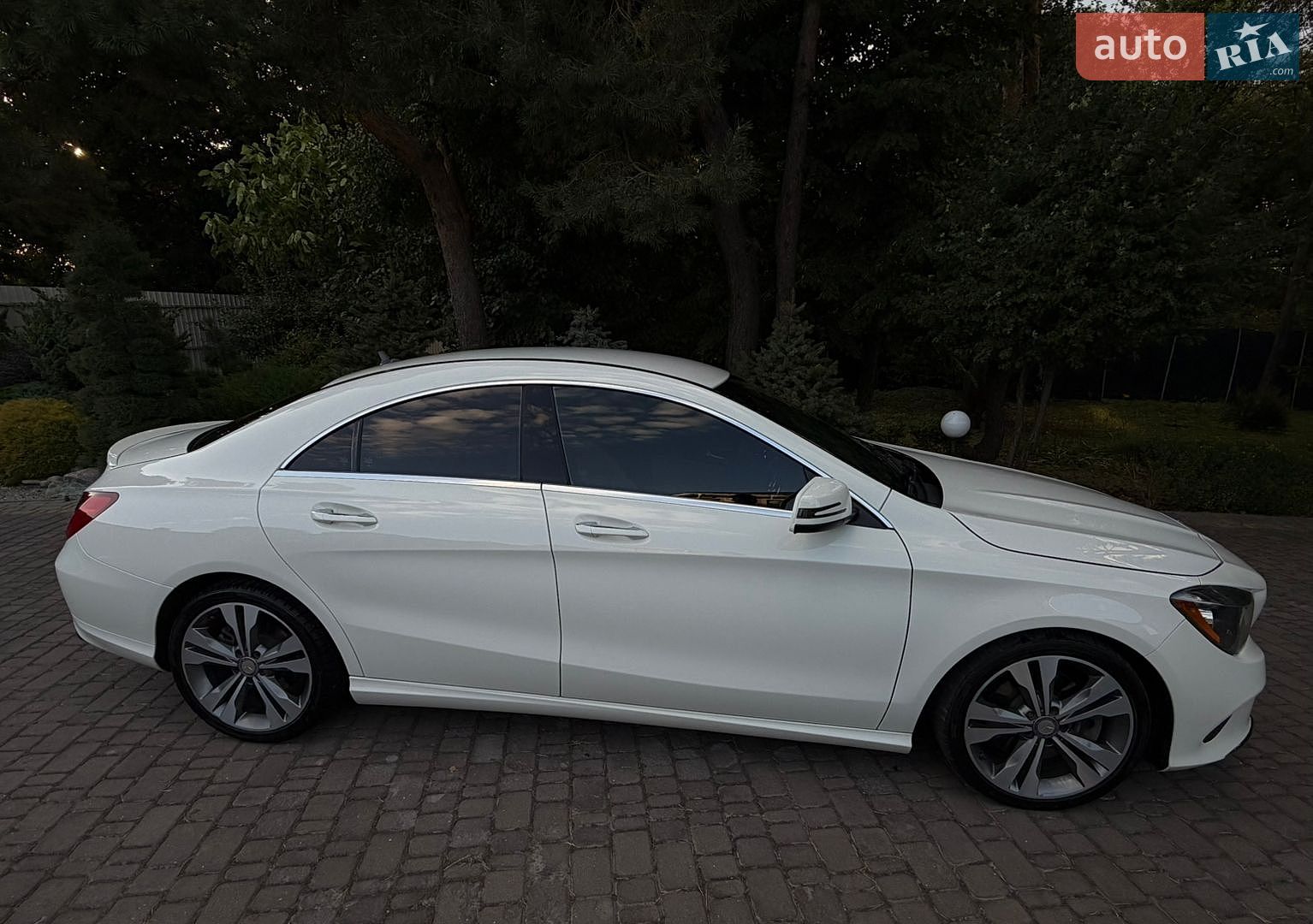 Mercedes-Benz CLA-Class 2017 VIN WDDSJ4EB0HN427772 фото оголошення 3 з 53