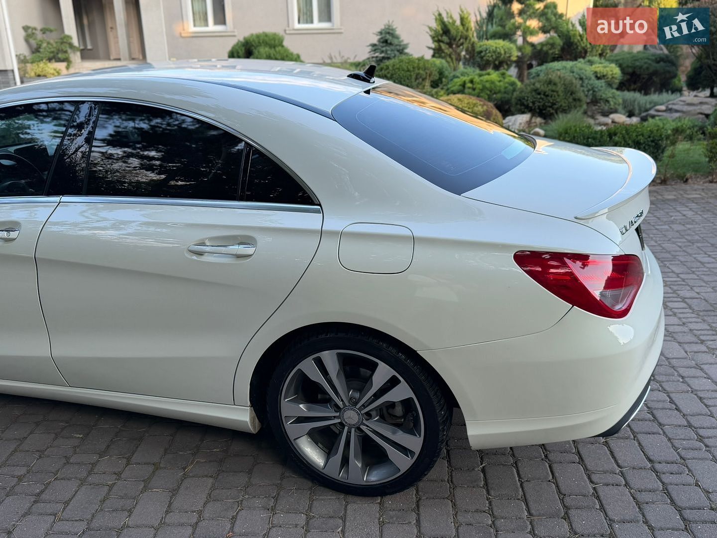 Mercedes-Benz CLA-Class 2017 VIN WDDSJ4EB0HN427772 фото оголошення 10 з 53