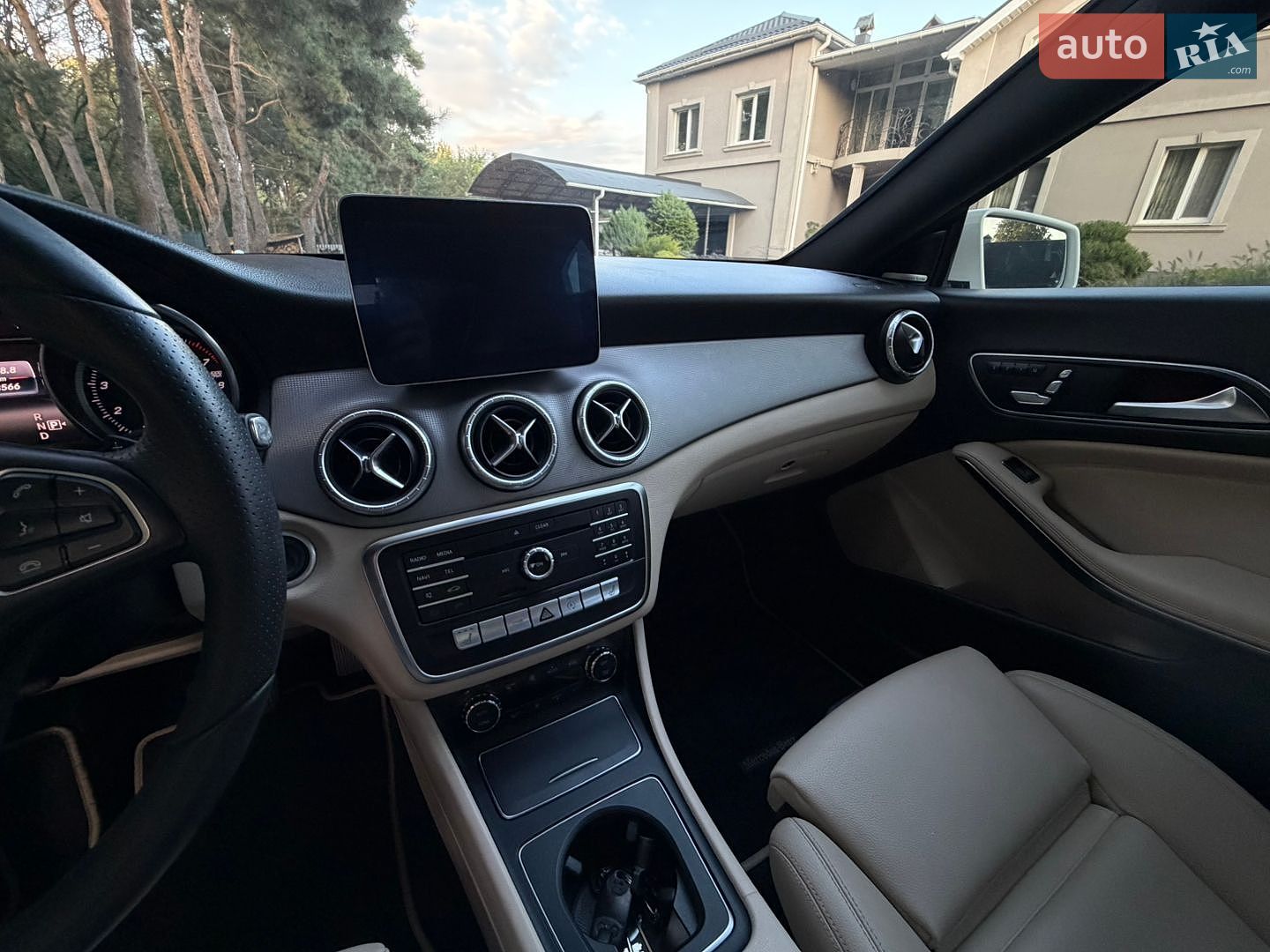 Mercedes-Benz CLA-Class 2017 VIN WDDSJ4EB0HN427772 фото оголошення 34 з 53
