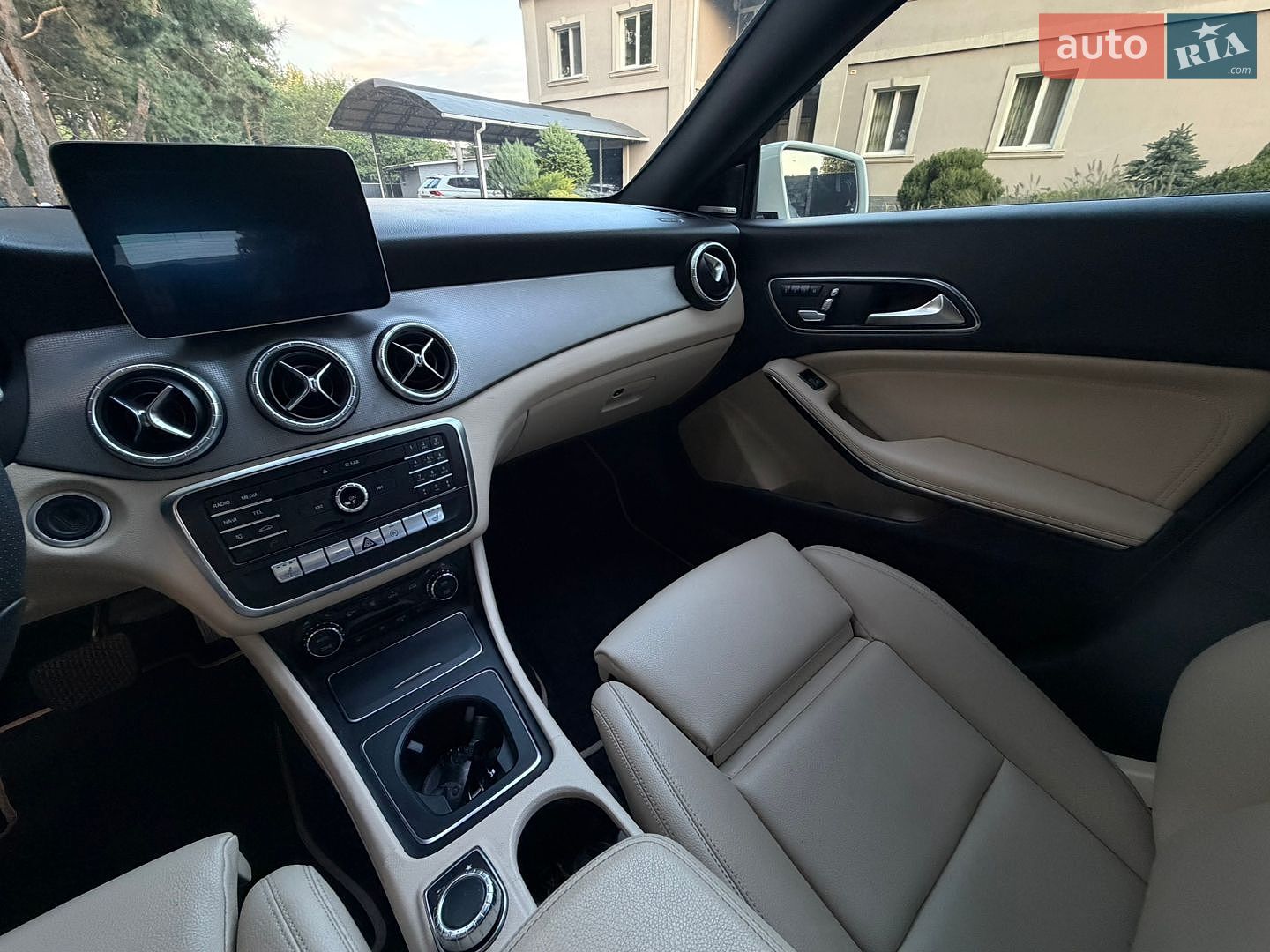 Mercedes-Benz CLA-Class 2017 VIN WDDSJ4EB0HN427772 фото оголошення 35 з 53