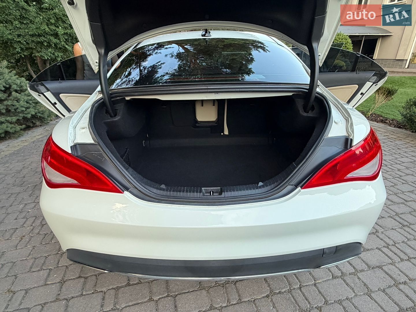 Mercedes-Benz CLA-Class 2017 VIN WDDSJ4EB0HN427772 фото оголошення 48 з 53
