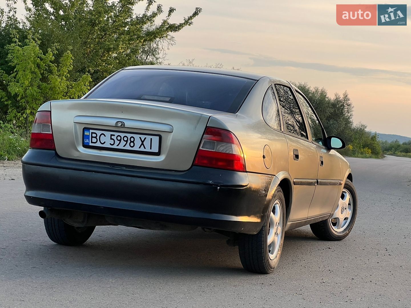 Opel Vectra 1998 VIN W0L0JBF19W1078745 фото оголошення 3 з 20