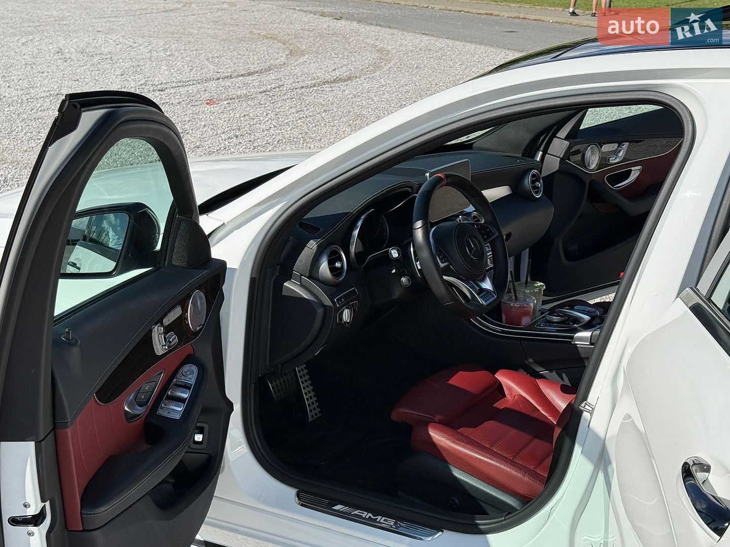 Mercedes-Benz C-Class 2016 VIN 55SWF6EB6HU193708 фото оголошення 12 з 19