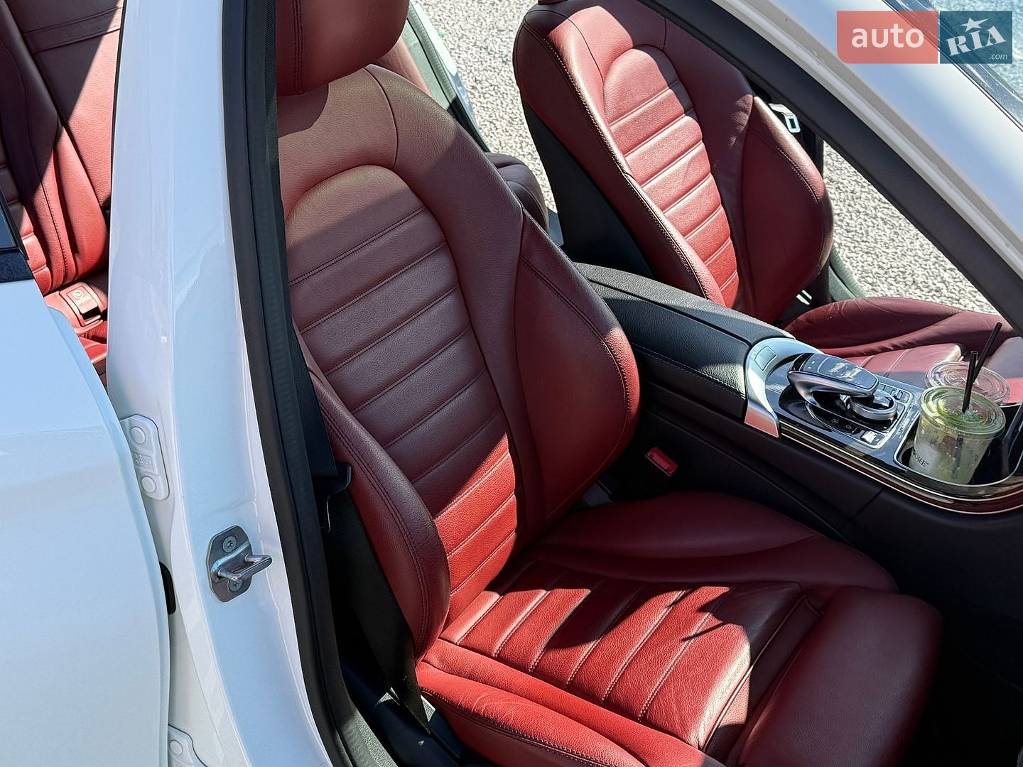Mercedes-Benz C-Class 2016 VIN 55SWF6EB6HU193708 фото оголошення 14 з 19