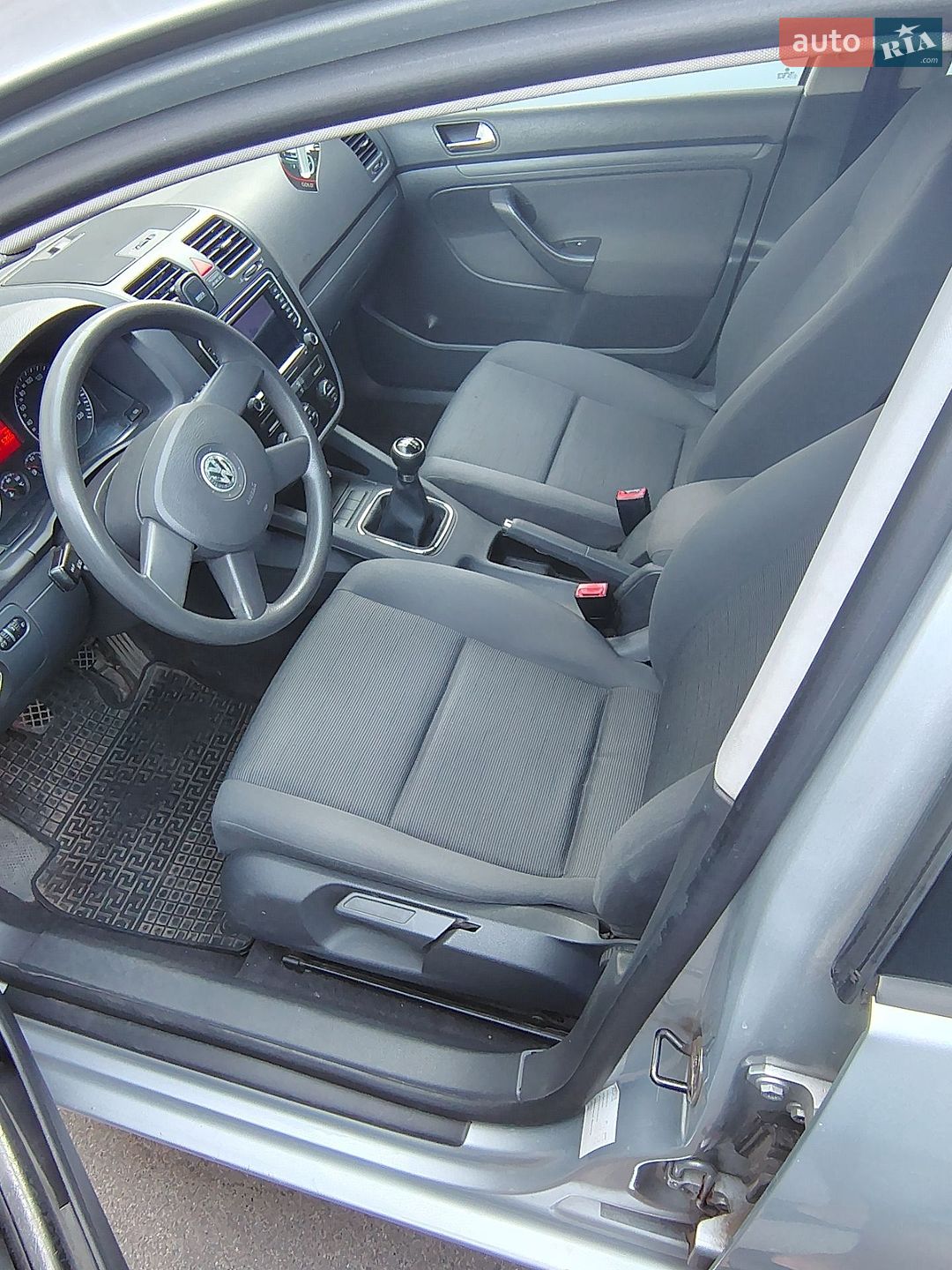 Volkswagen Golf 2004 VIN WVWZZZ1KZ5W075854 фото оголошення 8 з 11