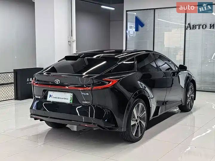 Toyota bZ5 2025 VIN LS6CME0F2TB457539 фото оголошення 4 з 18