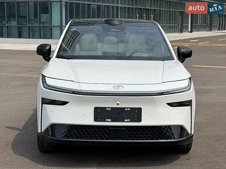Toyota bZ3X 2025 VIN LS6CME0F2TB458247 фото оголошення 2 з 14