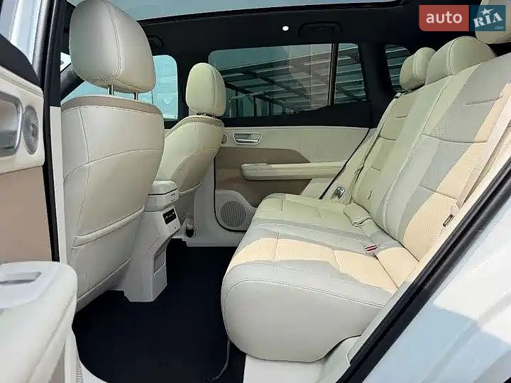 Toyota bZ3X 2025 VIN LS6CME0F2TB458247 фото оголошення 11 з 14