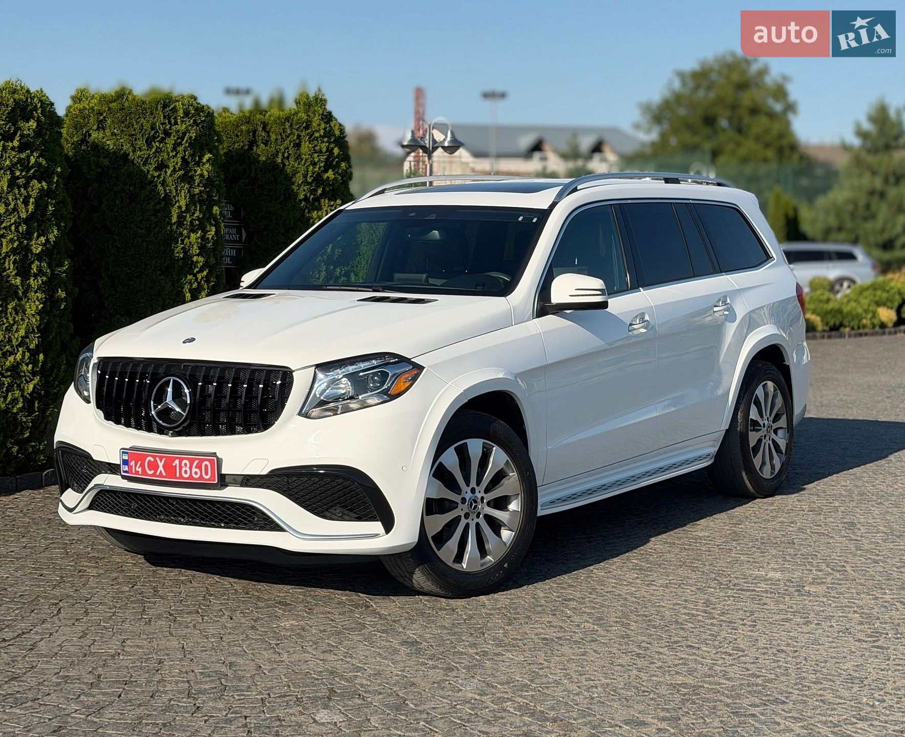 Mercedes-Benz GLS-Class 2017 VIN 4JGDF6EEXHA909078 фото оголошення 4 з 154