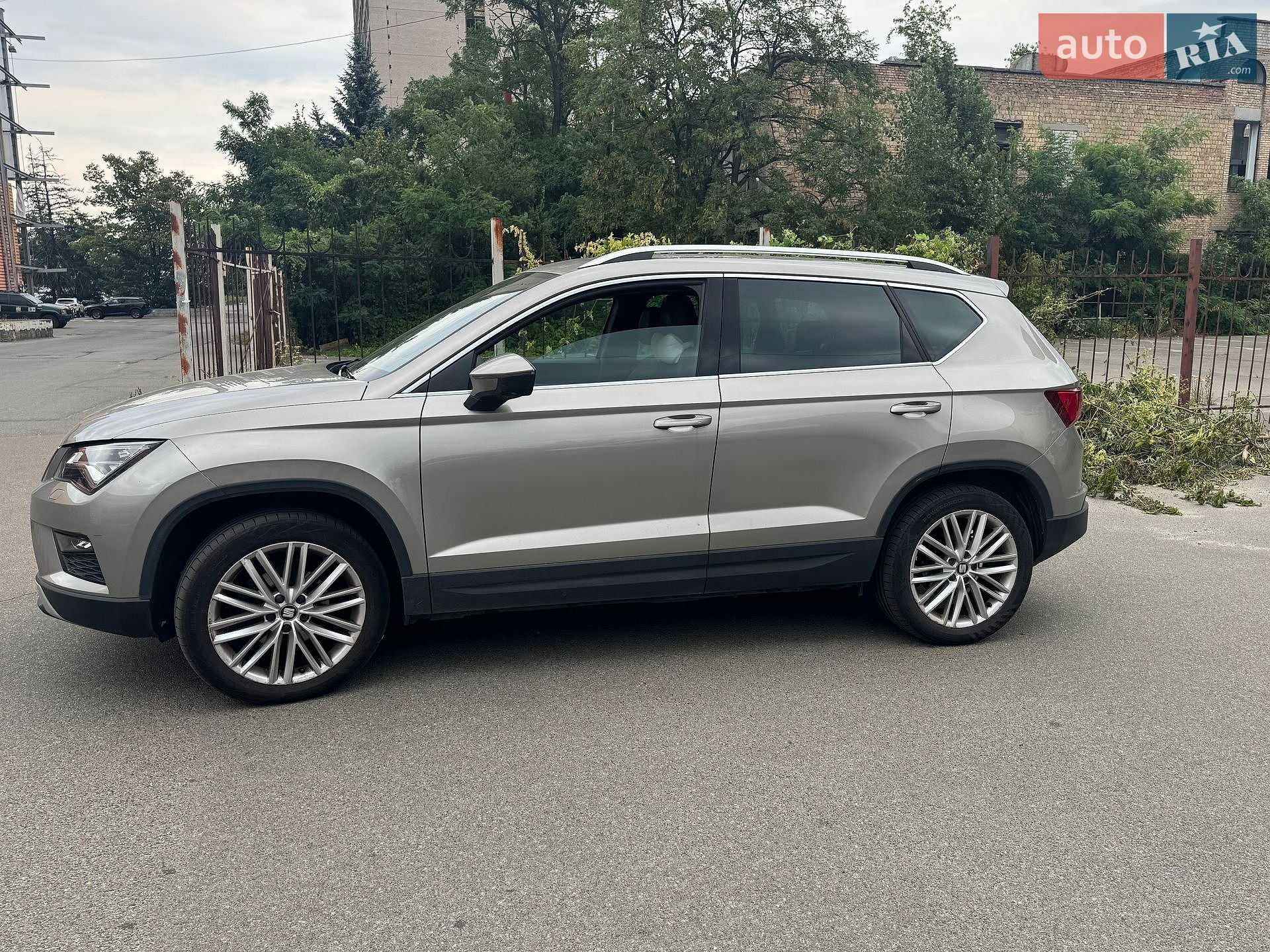 SEAT Ateca 2018 VIN VSSZZZ5FZK6507911 фото оголошення 3 з 38