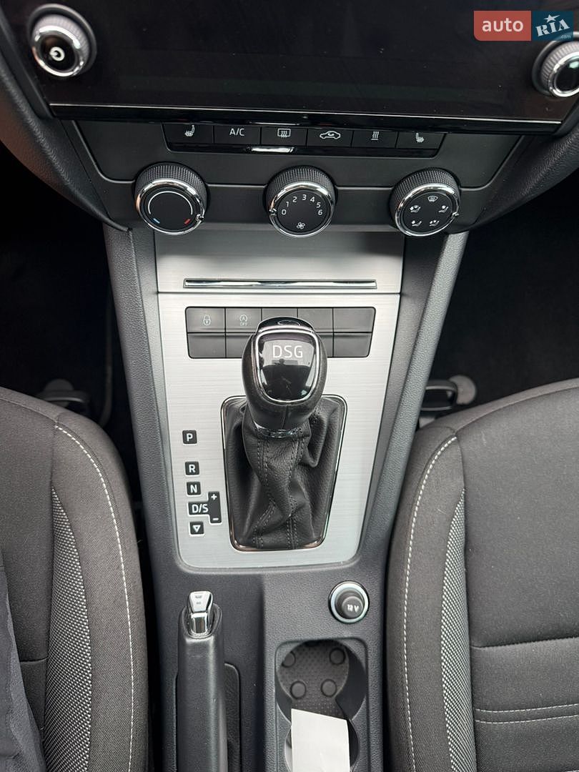 Skoda Octavia 2017 VIN TMBJG7NE8J0122328 фото оголошення 21 з 23